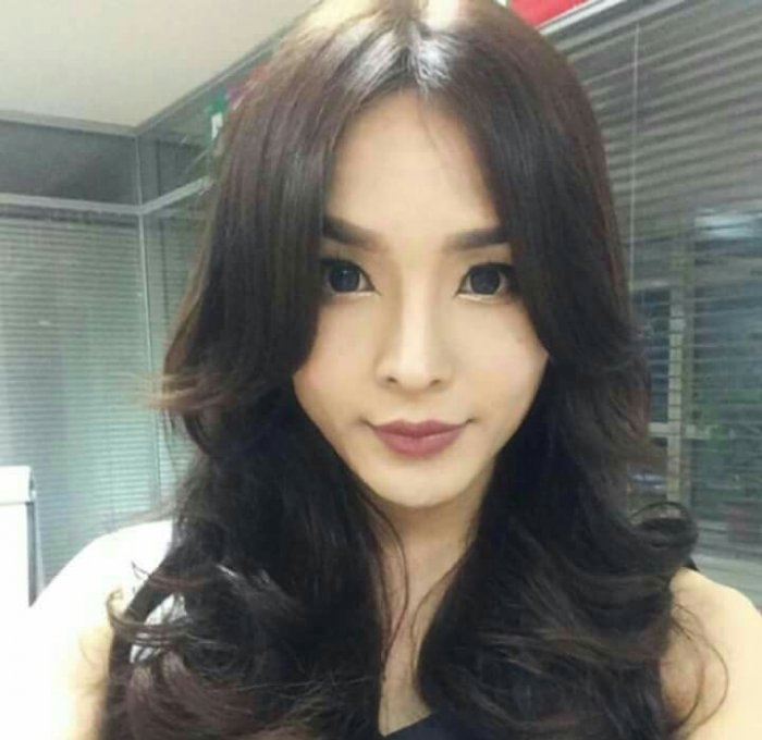 Трансжендер Б.Солонго ийм эрэгтэй байжээ